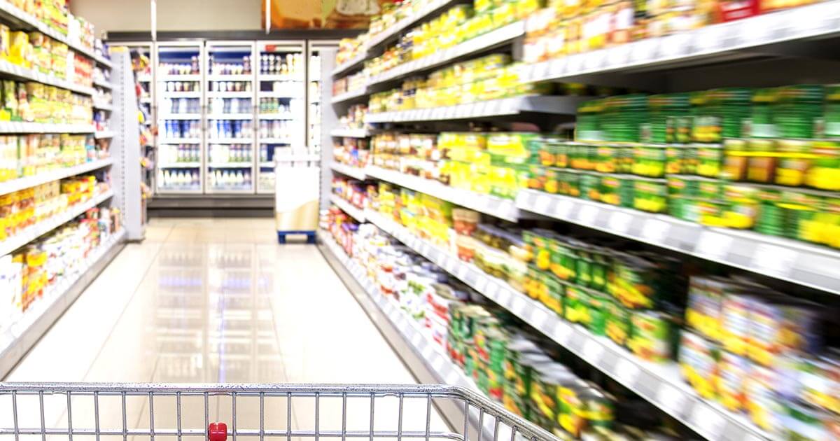 Food labels at grocery store